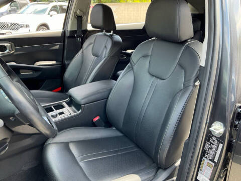 2023 Kia Sorento EX