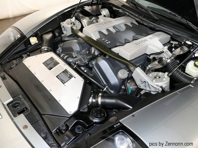 2003 Aston Martin V12 Vanquish