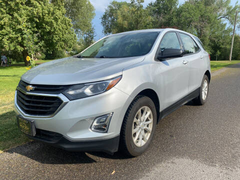 2018 Chevrolet Equinox for sale at BELOW BOOK AUTO SALES in Idaho Falls ID