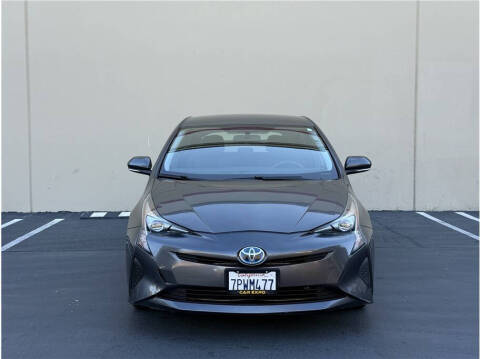 2016 Toyota Prius Two