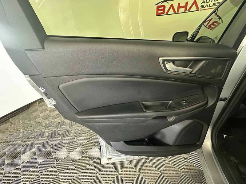 2024 Ford Edge SE