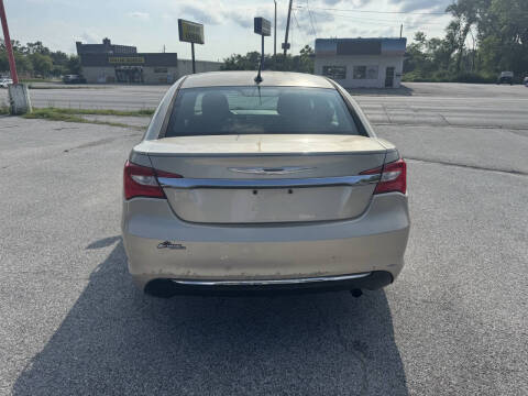2013 Chrysler 200 Touring
