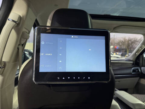 2019 Lincoln Navigator L Black Label