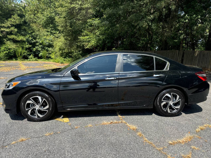 2017 Honda Accord LX photo 2