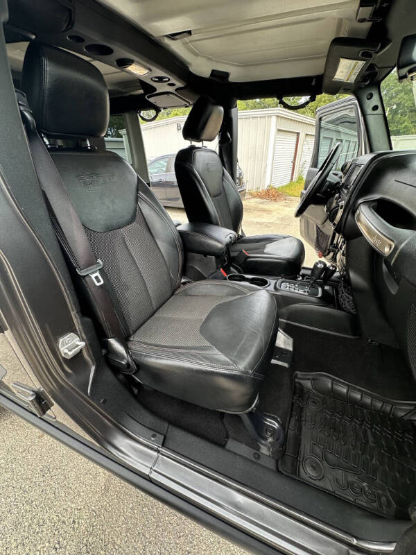 2017 Jeep Wrangler Unlimited Sahara