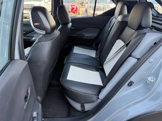 2024 Nissan Kicks SR