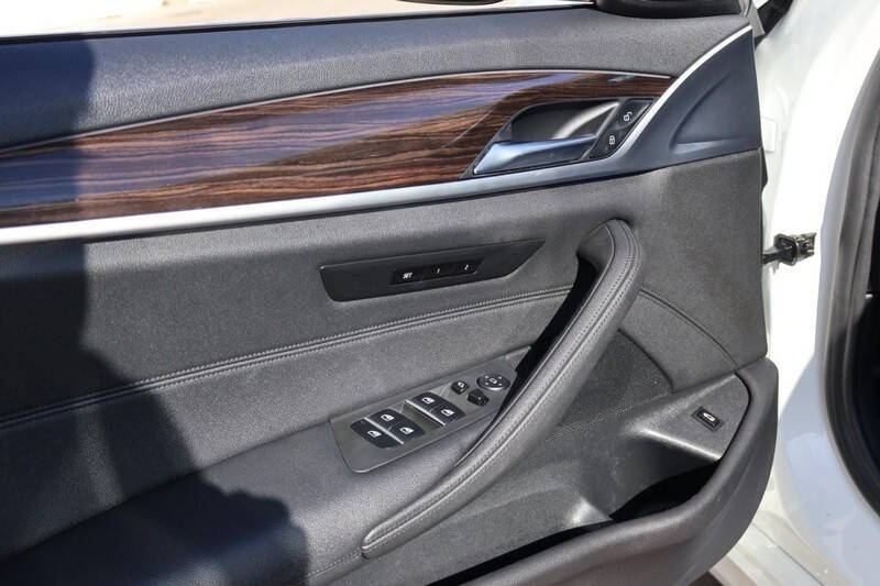 2019 BMW 5 Series 530i