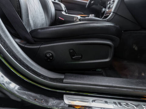2016 Chrysler 300 C Platinum