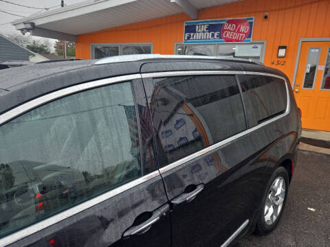 2017 Chrysler Pacifica Limited