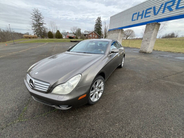 2006 Mercedes-Benz CLS-Class CLS500 photo 2