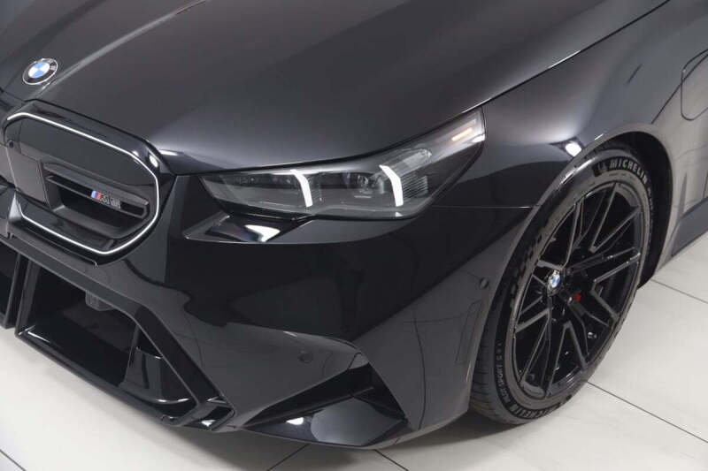 2025 BMW M5