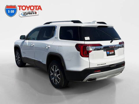 2023 GMC Acadia SLT