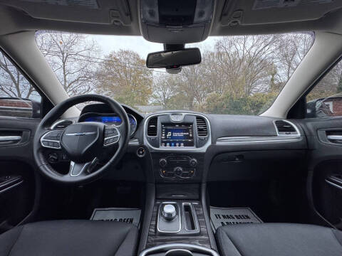 2020 Chrysler 300 Touring