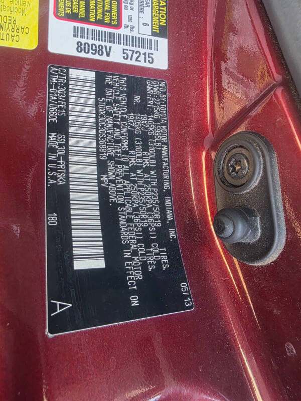 2013 Toyota Sienna SE 8-Passenger