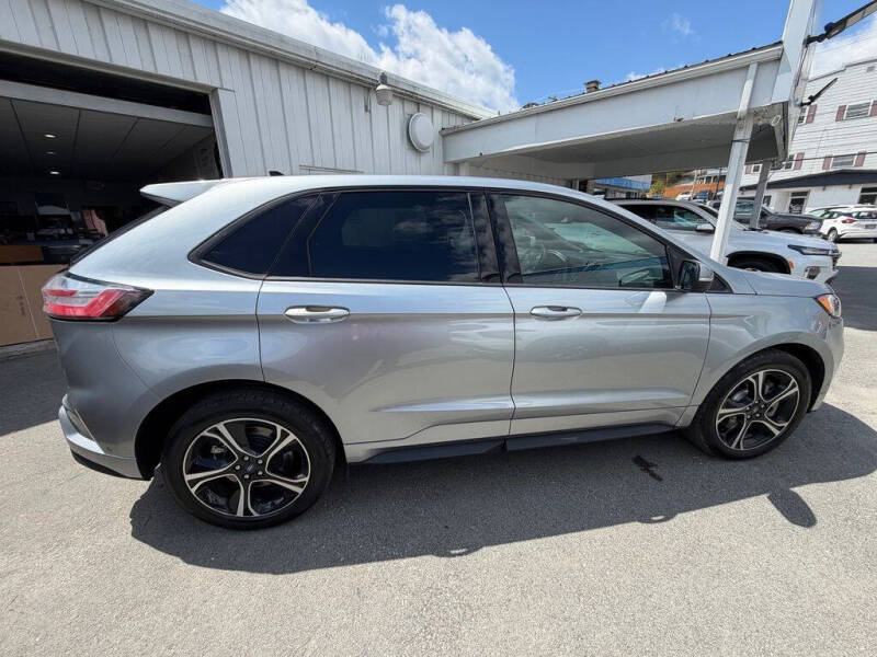2024 Ford Edge ST