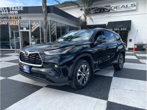 2021 Toyota Highlander for sale at AutoDeals in Daly City CA