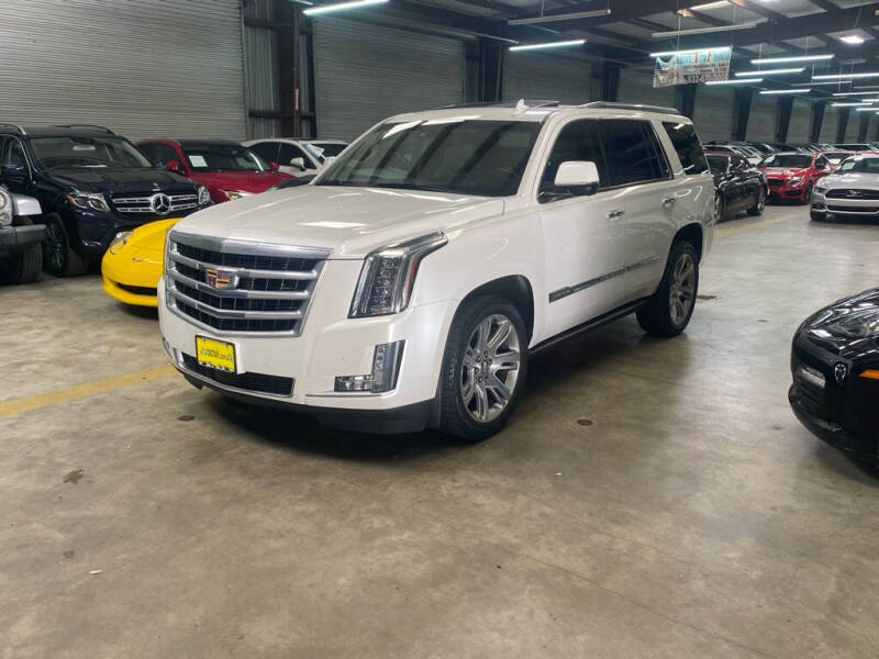 2016 Cadillac Escalade Premium's photo