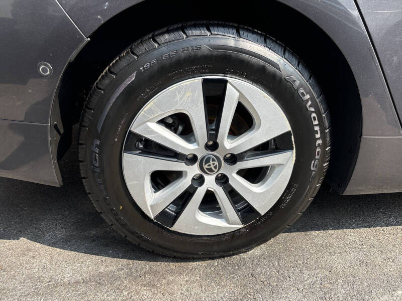 2018 Toyota Prius Two