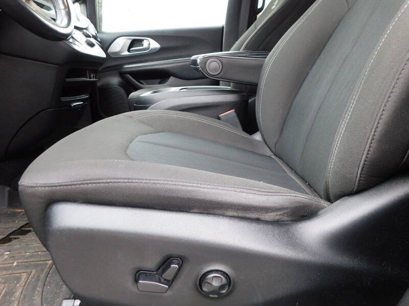 2020 Chrysler Pacifica Touring