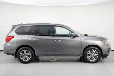 2020 Nissan Pathfinder S