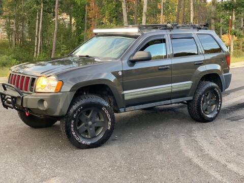 2006 Jeep Grand Cherokee for sale at XCELERATION AUTO SALES in Chester VA