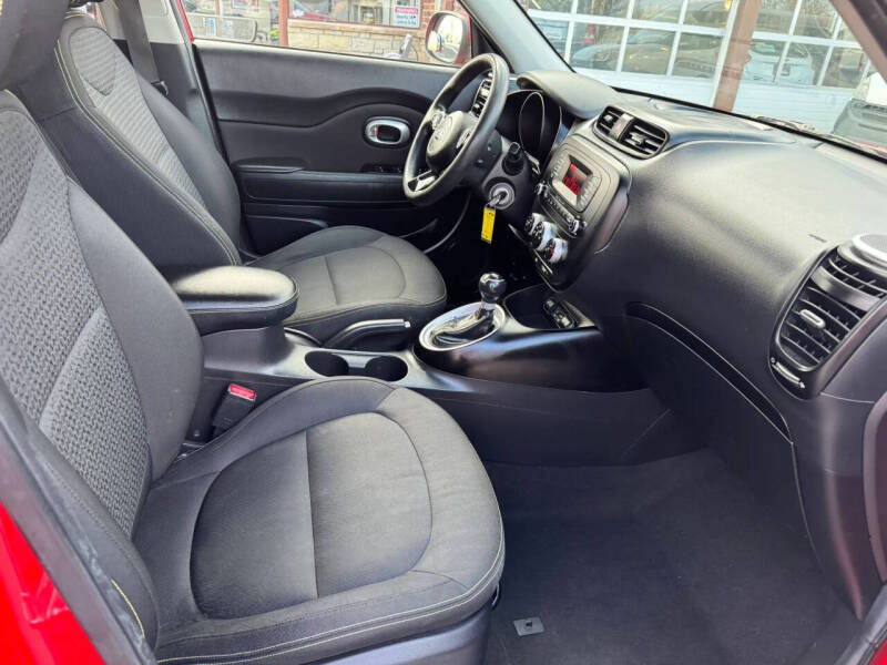 2015 Kia Soul +