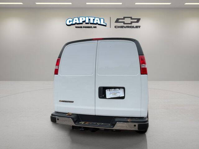 2025 Chevrolet Express 2500