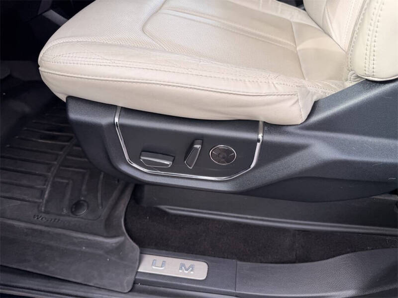 2021 Ford Expedition MAX Platinum