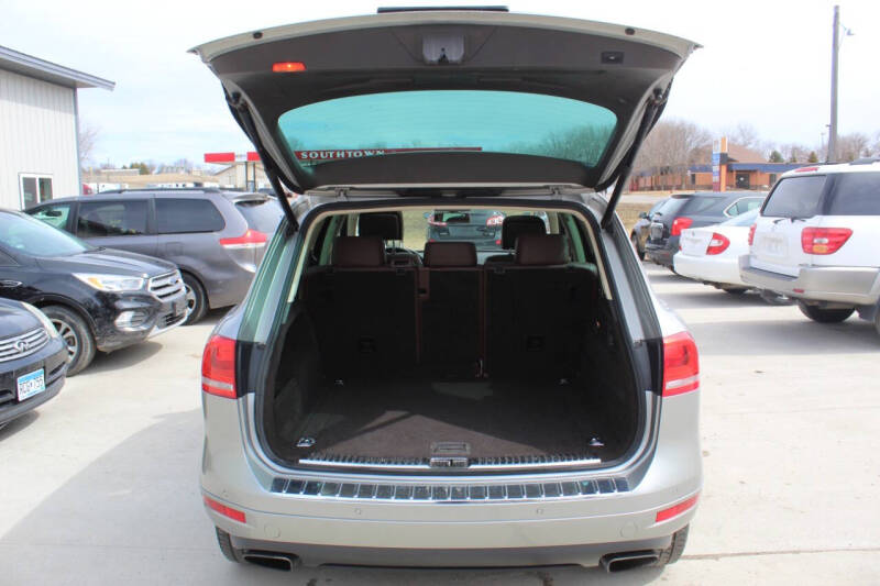 2012 Volkswagen Touareg Hybrid