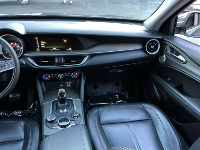 2019 Alfa Romeo Stelvio Ti