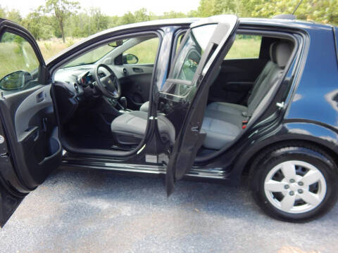2015 Chevrolet Sonic LS Auto