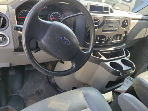 2013 Ford E-Series E-250