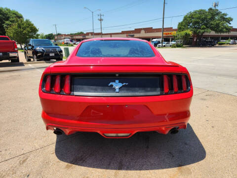 2015 Ford Mustang V6