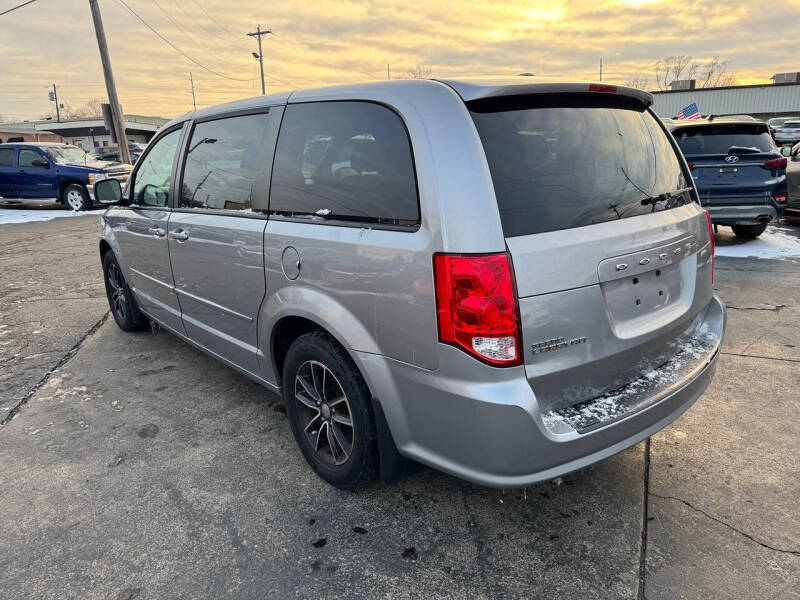 2017 Dodge Grand Caravan SE