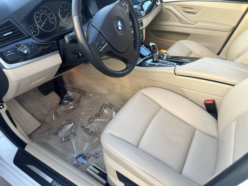 2012 BMW 5 Series 528i xDrive