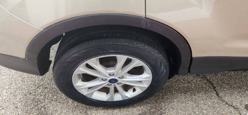 2017 Ford Escape SE