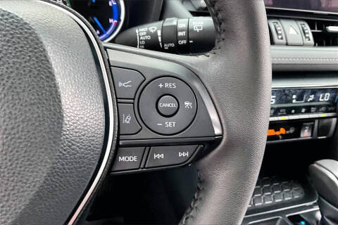 2023 Toyota RAV4 Hybrid XLE Premium