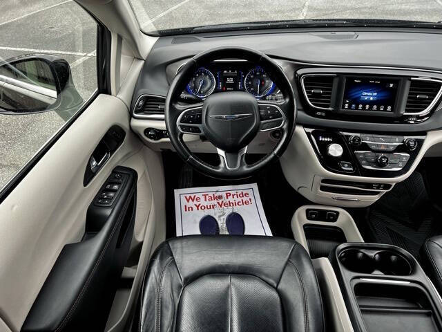 2020 Chrysler Pacifica Touring L