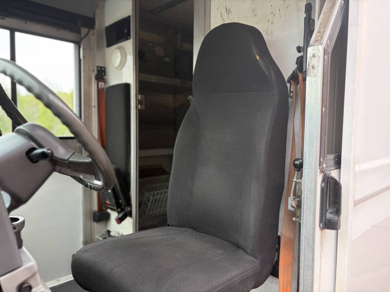 2013 Isuzu NPR