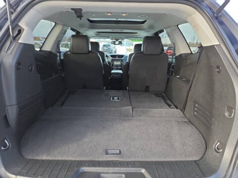 2017 Chevrolet Traverse LT