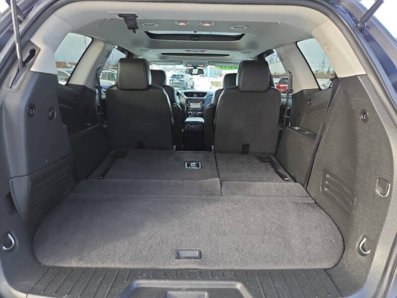 2017 Chevrolet Traverse LT