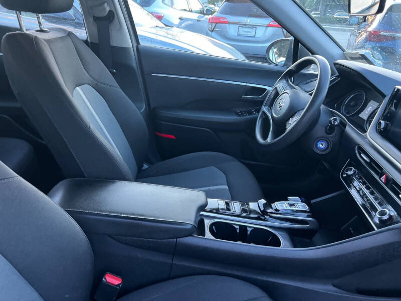 2022 Hyundai Sonata SE