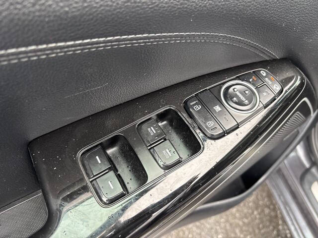 2017 Kia Cadenza Premium