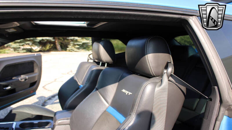 2010 Dodge Challenger SRT8