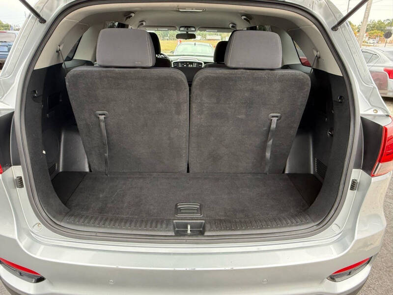 2019 Kia Sorento S V6