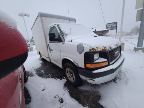 2006 GMC cube van for sale at Geareys Auto Sales of Sioux Falls, LLC in Sioux Falls SD