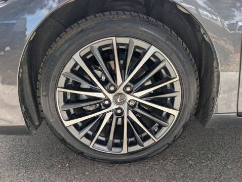2024 Lexus ES 300h