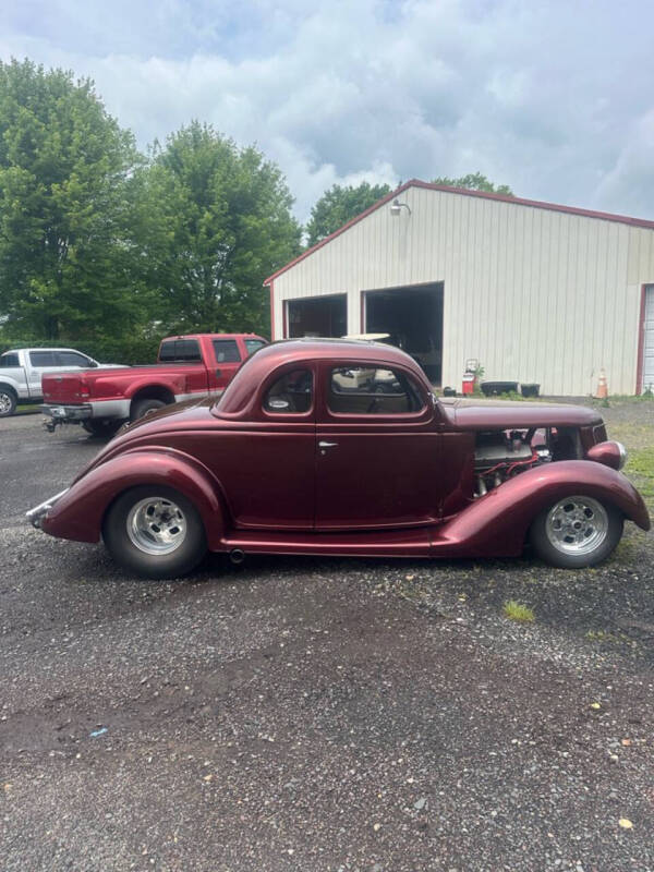 1936 Ford Custom Deluxe