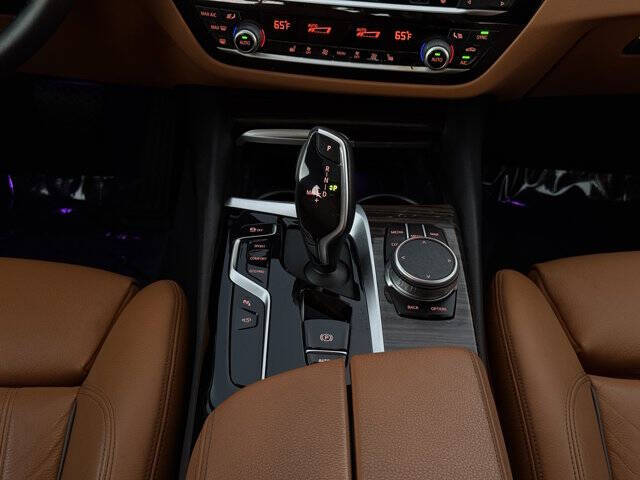 2021 BMW 5 Series 530i