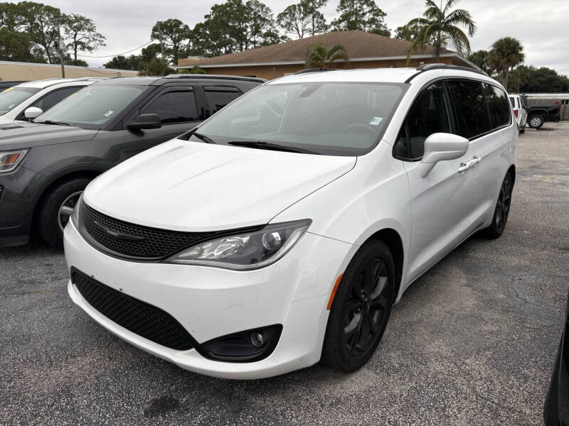 2018 Chrysler Pacifica Touring L